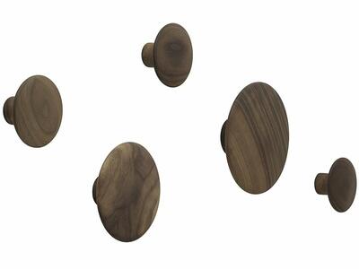 Wieszaki drewniane DOTS walnut- zestaw 5, Muuto